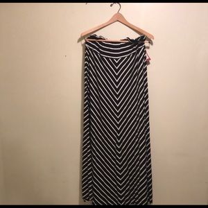 Merona chevron maxi skirt